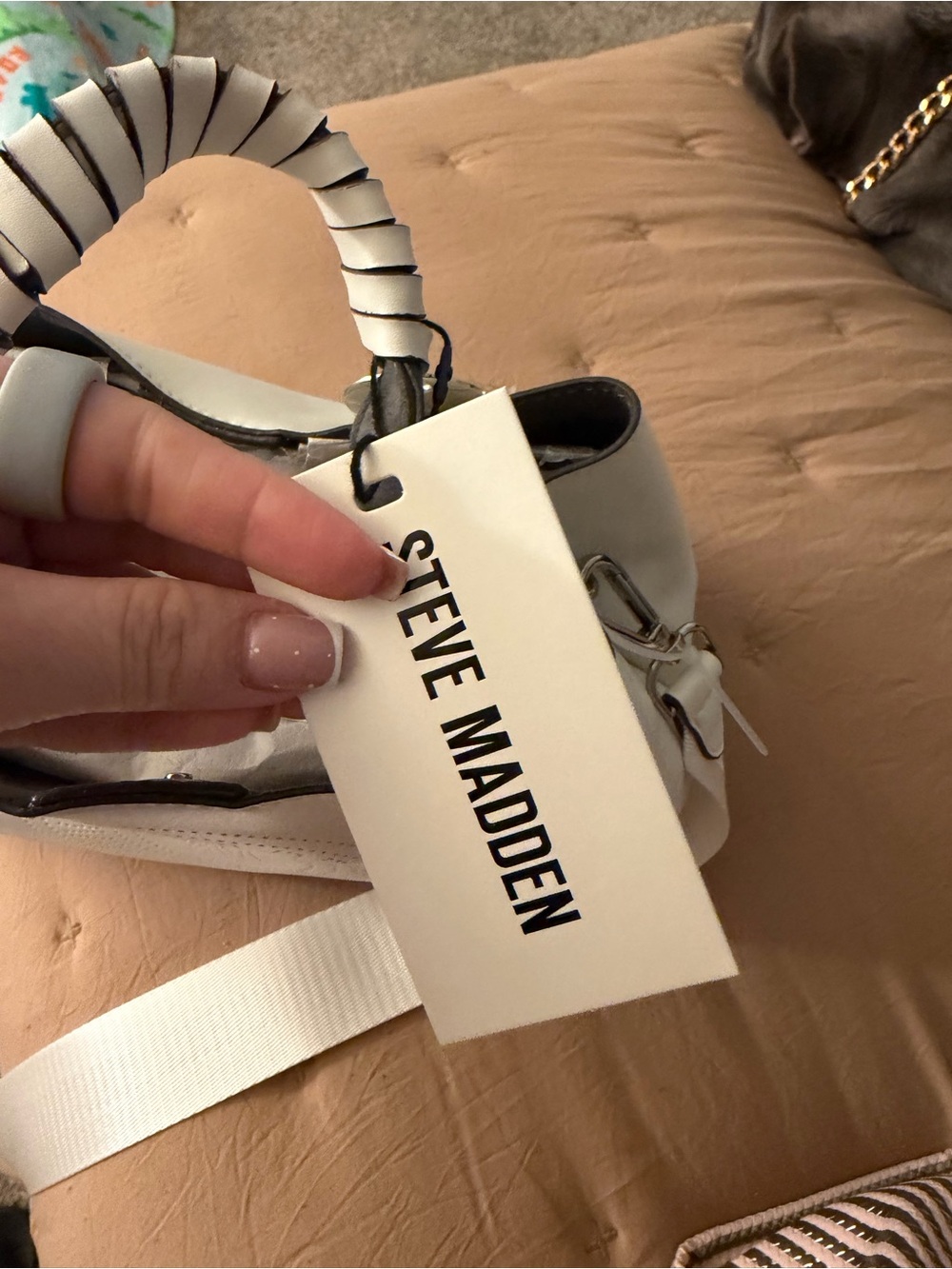 Steve Madden White Perforated Crossbody Bag - Picture 7 of 8